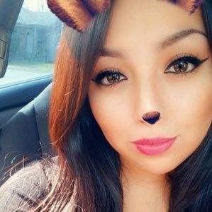 Meet your Posher, Isela